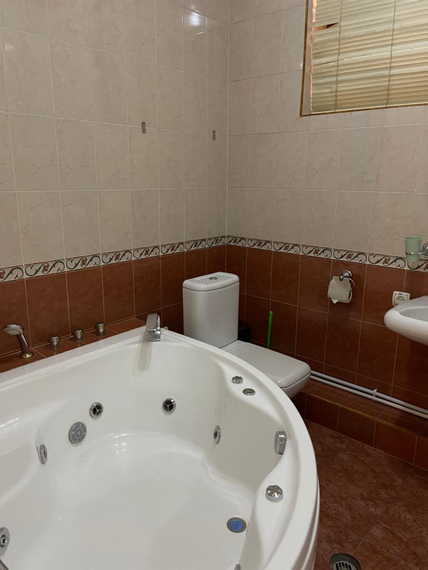 Green Hotel Ташкент Экстерьер фото
