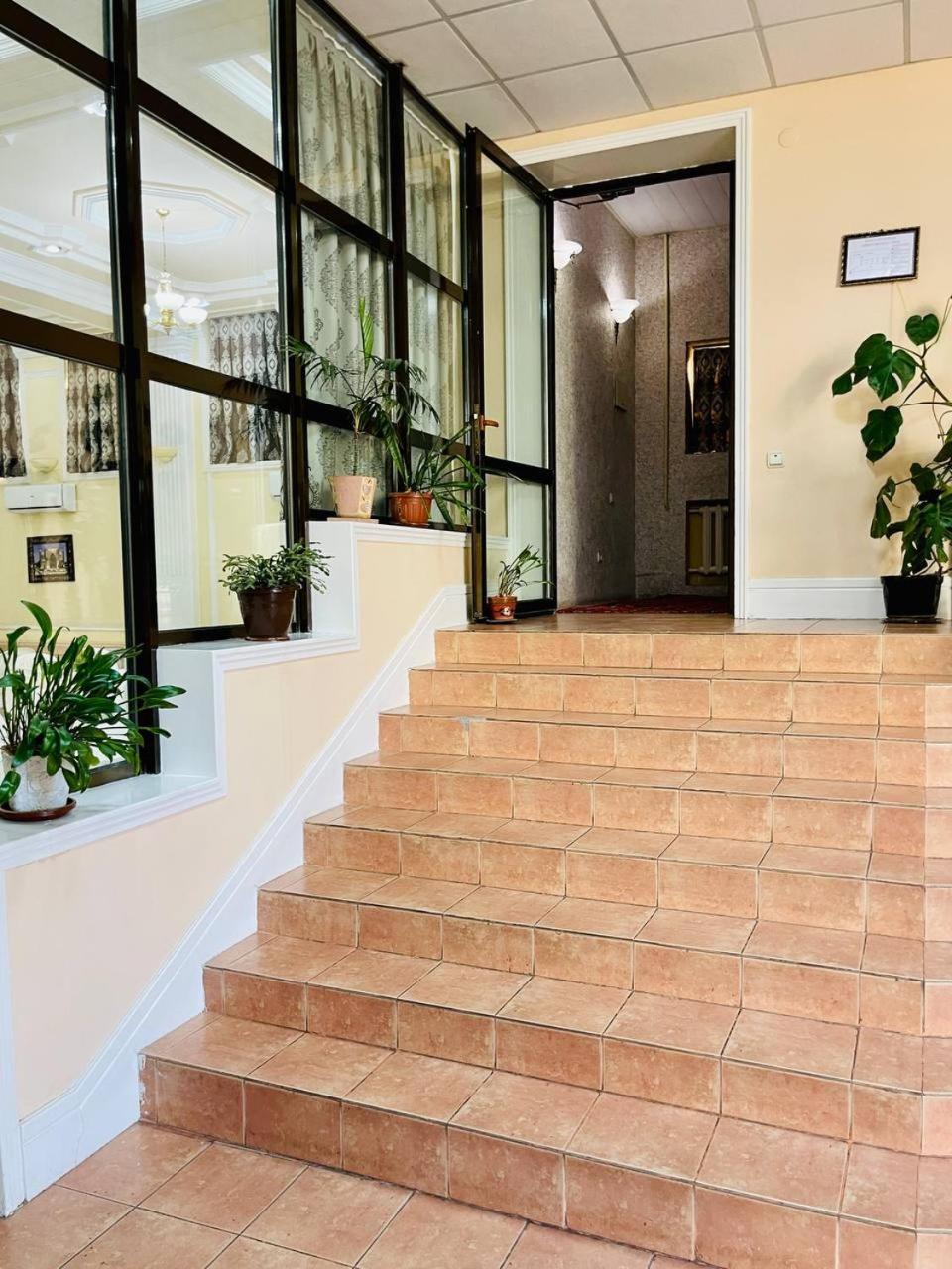 Green Hotel Ташкент Экстерьер фото